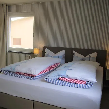 Nautic Lounge Beachview 沙博伊茨